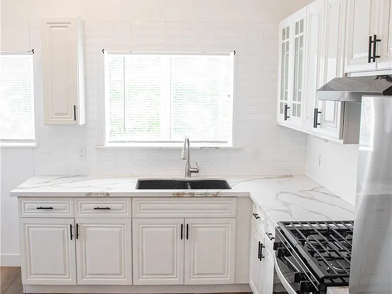 5908 Atlantic Ave #C — Photo 3
