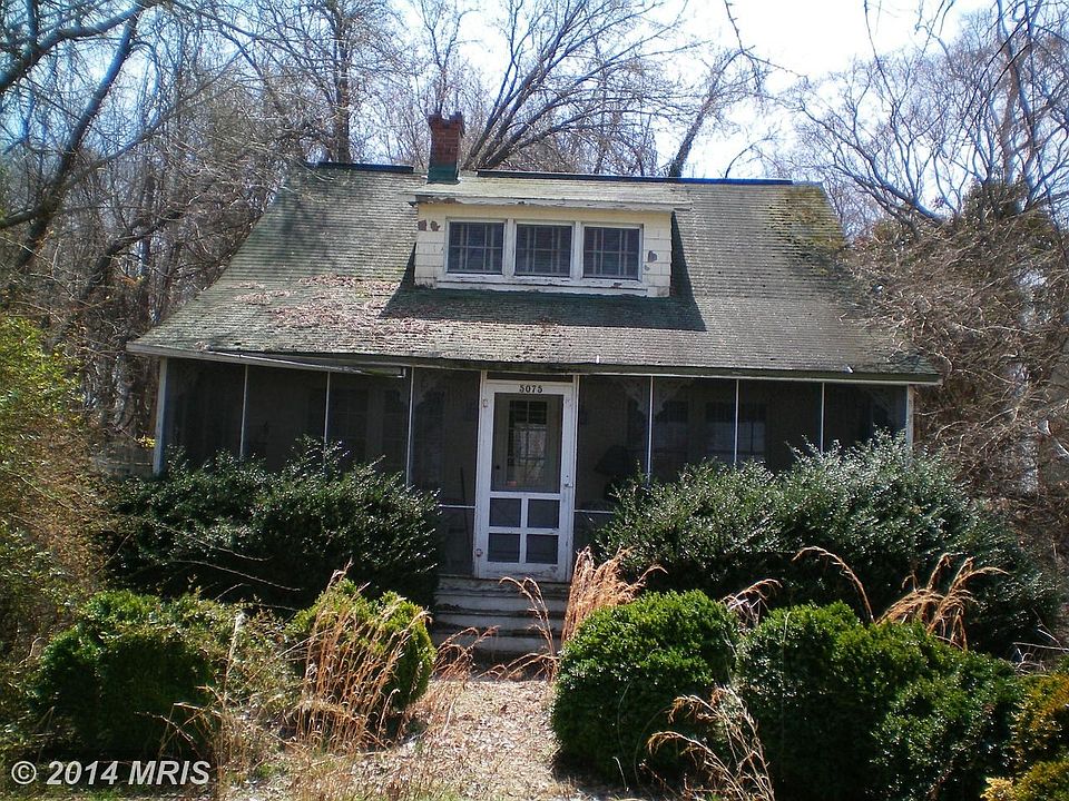 Exterior (Front)