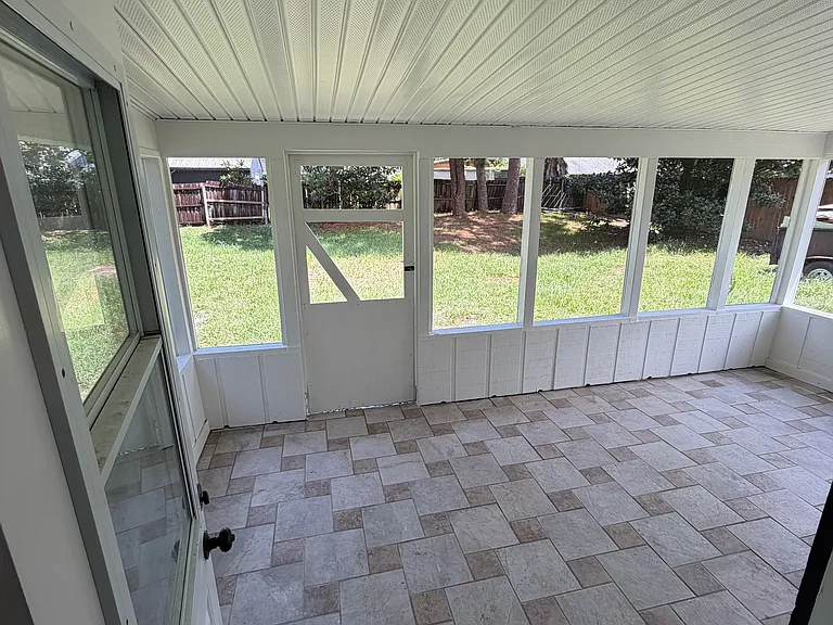 5080 Mayflower St — Photo 3