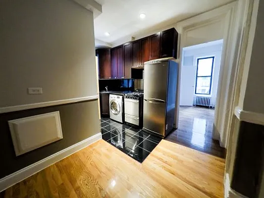 Rented by Standard Realty | media 8