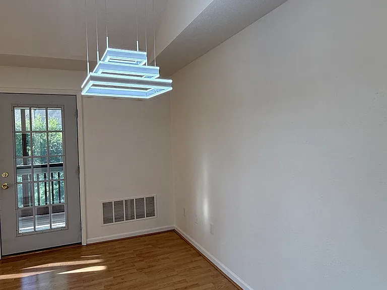1245 Heatherwood Ln — Photo 7