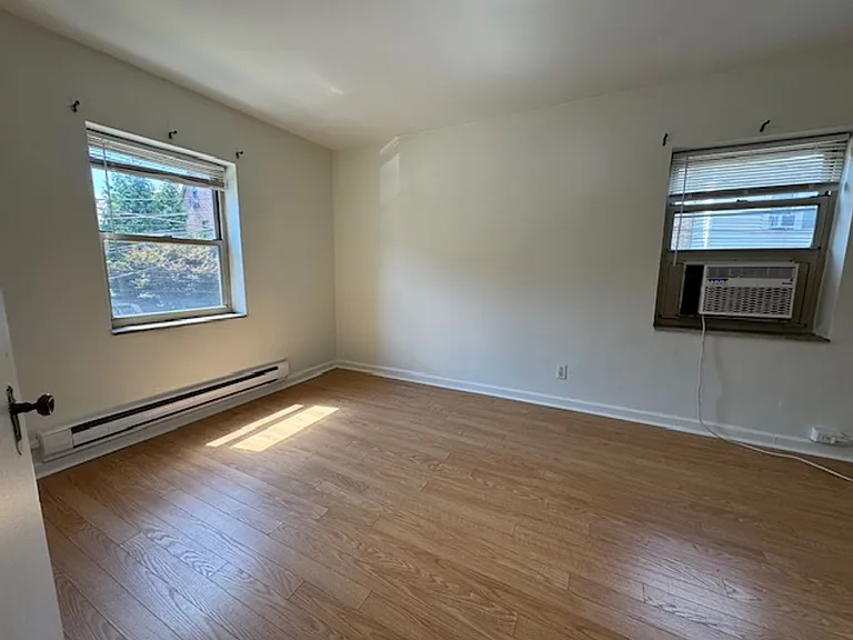 5731 Ellsworth Avenue — Photo 8