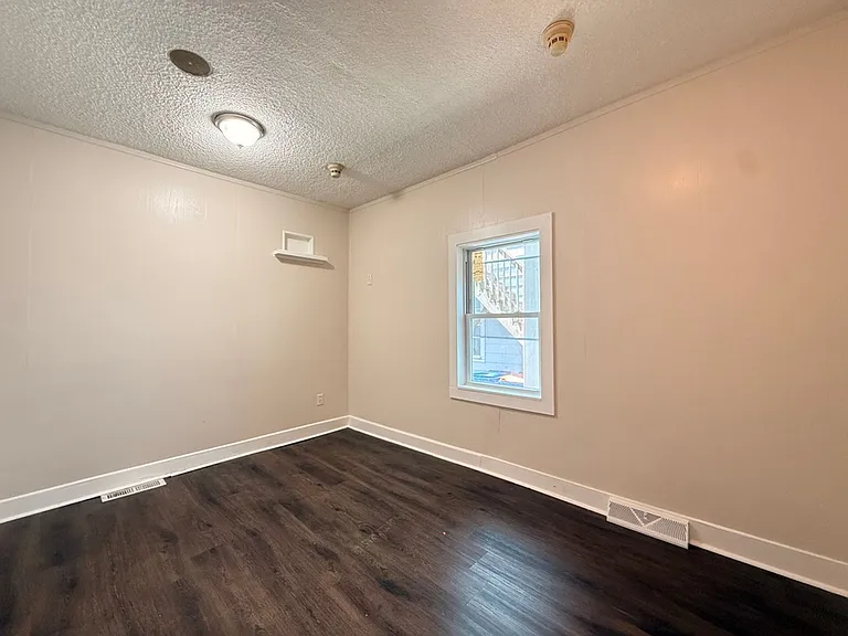 26-28 E Pine St. — Photo 13