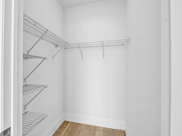 27 Korda Gate #Penthouse 101 — Photo 23