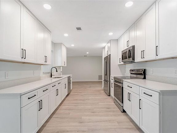 2nd image of 1409 ASTER COURT