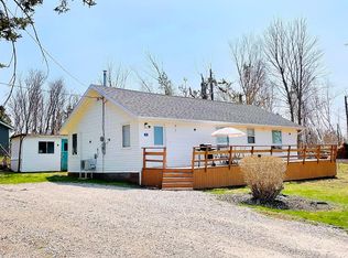 9 Cherry Ln, Stratford, PE C1B1M4