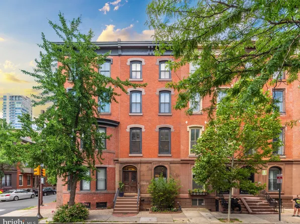 1539 Pine St, Philadelphia, PA 19102