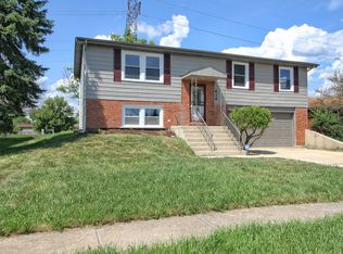 626 Farm View Rd, University Park, IL 60484