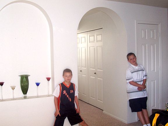 Front Foyer (W/D Behind)