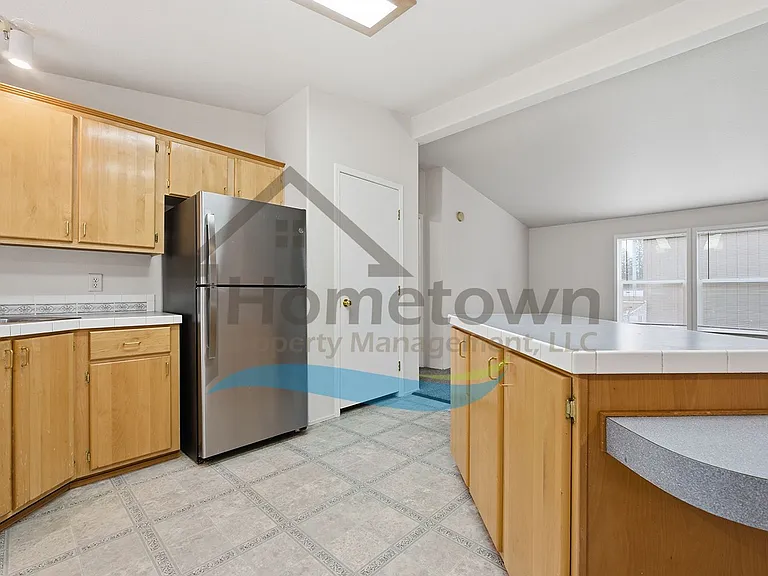 5425 E Grove Ave — Photo 16