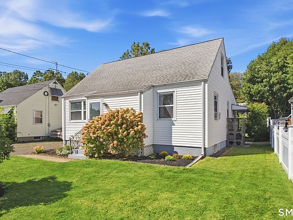 3rd image of 141 Alexander Road