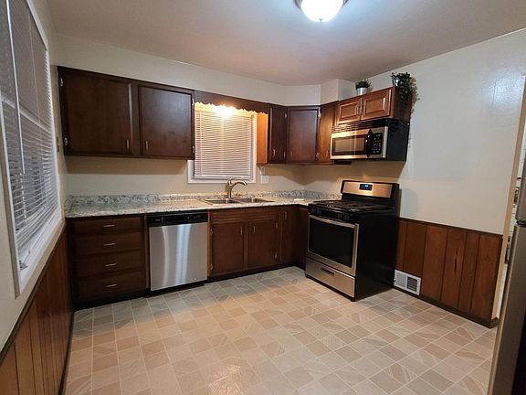 2nd image of 27053 Townley St