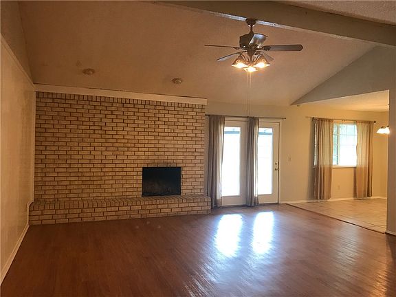 2nd image of 11601 Gungrove Cir