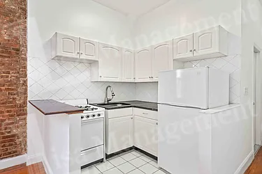 Rented by Lisa Management Inc