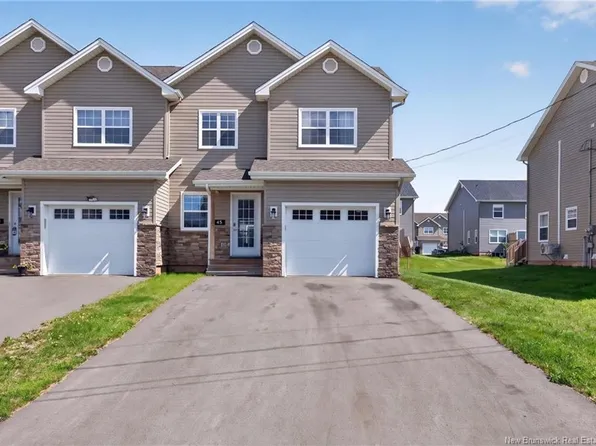 45 Bastarache St, Dieppe, NB E1A 6Y6