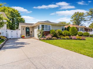 432 Winchester Ave, Staten Island, NY 10312