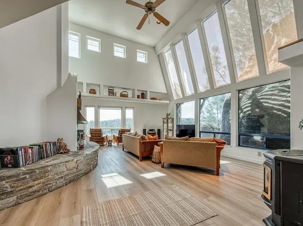 28760 Long Hollow Ct S, Coarsegold, CA 93614
