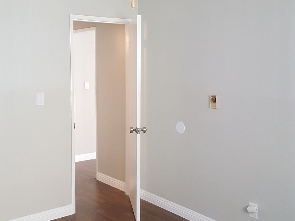 1st image of 345 S Manhattan Pl APT 208