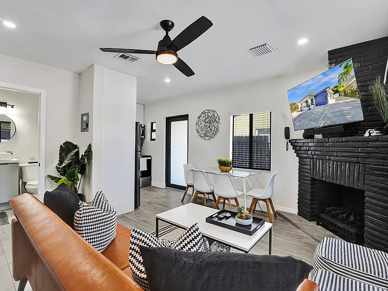 1405 N Andrews Ave #1 — Photo 6