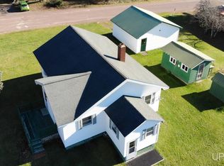 1402 Ridge Ave, Mass City, MI 49948