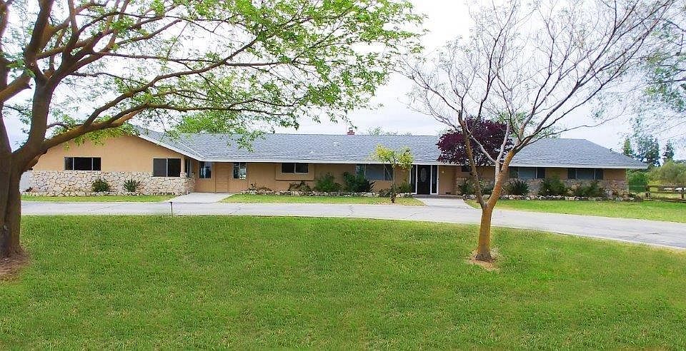 1st image of 6835 N De Wolf Ave