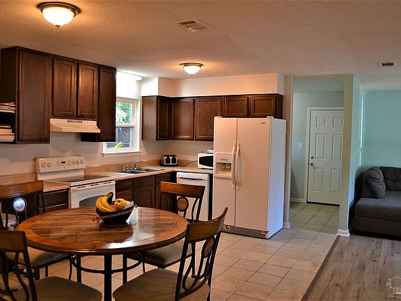 5th image of 3012 Lenora Cir