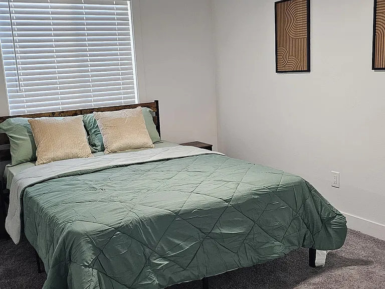 9412 Wilmington Ave — Photo 13