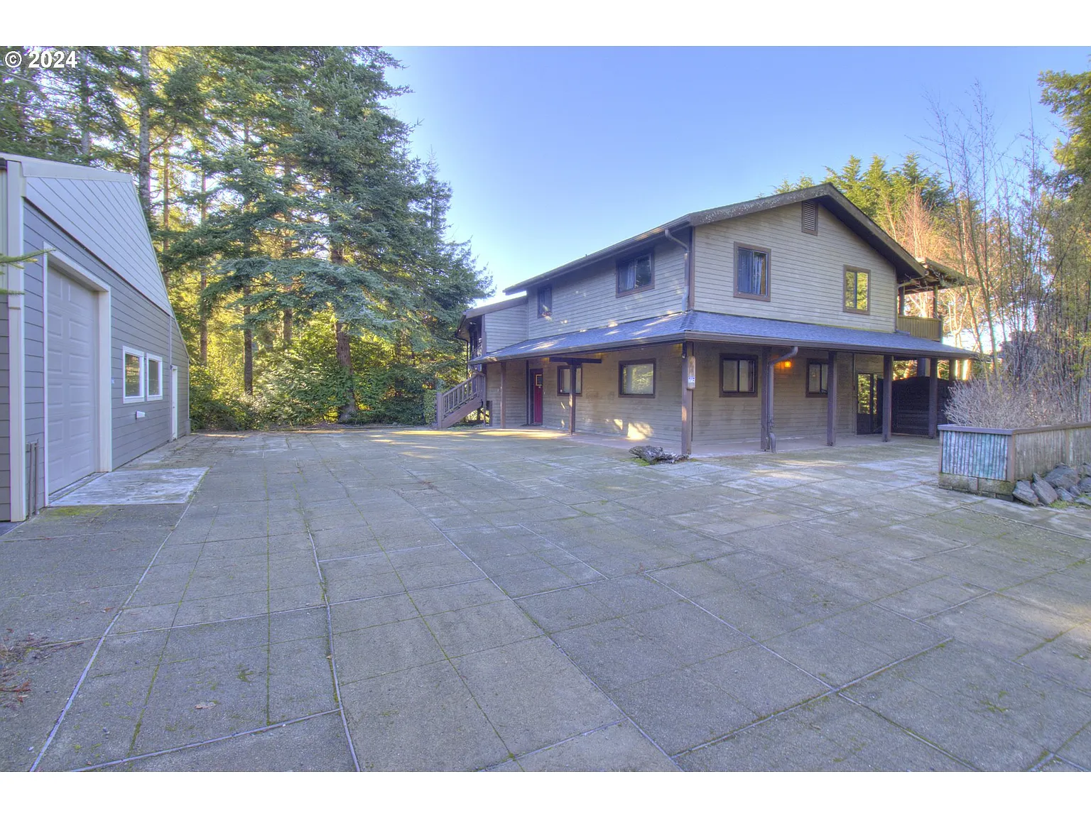 4 Vista Dr photo 1