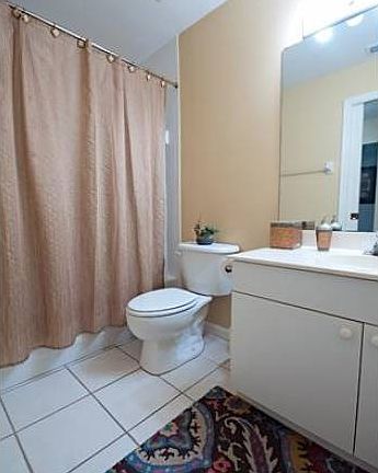 4th image of 337 Robin Hood Cir #202