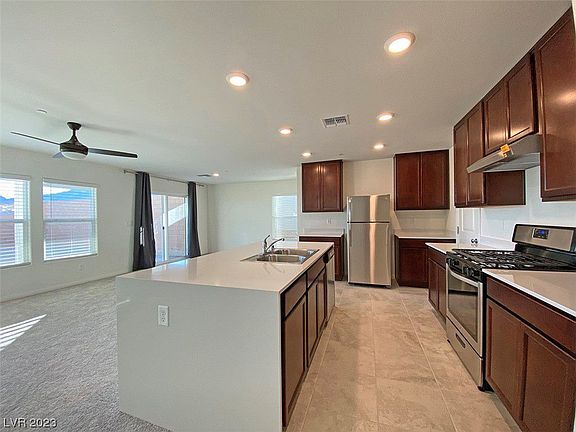 5th image of 10785 San Millan Ave