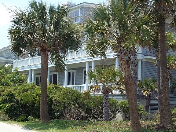 3rd image of 37 Atlantic Beach Ct