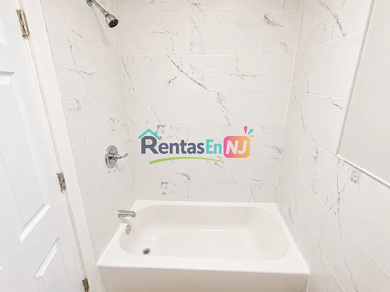102 Brookdale Ave #1A — Photo 6
