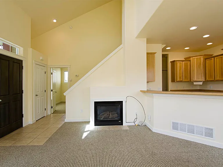 3892 Equestrian Ln — Photo 7