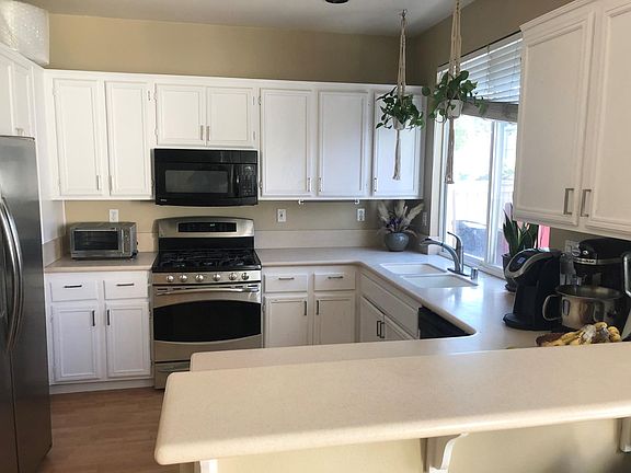 2nd image of 2979 W Canyon Ave Unit C