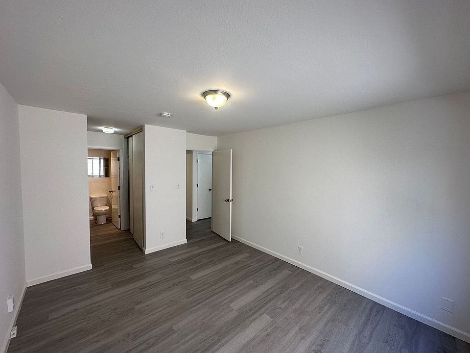 1st image of 2521-2525 Judah St #102