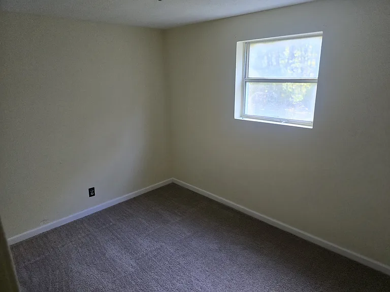 8 Cedar Grove Village St — Photo 18