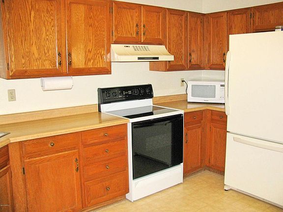 3rd image of 4629 E La Puente Ave