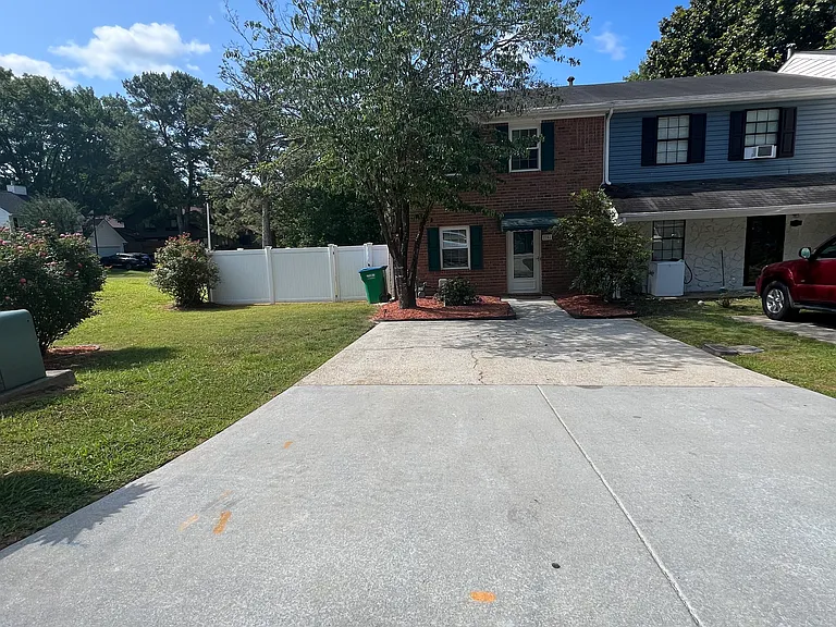2701 Greystone Ct #2701 — Photo 1
