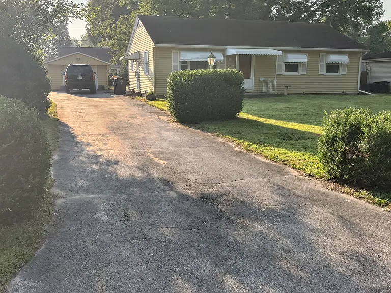 5109 Meadow Ln — Photo 2