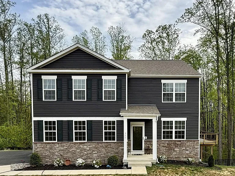 311 Rock Raymond Dr — Photo 2