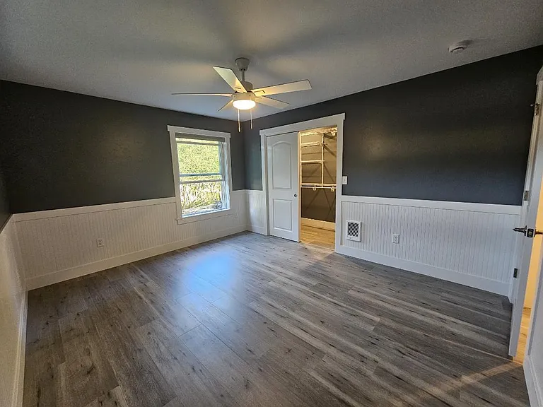 517 S 6th St E #102 — Photo 11