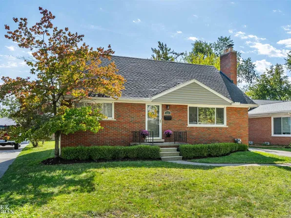 4407 Auburn Dr, Royal Oak, MI 48073