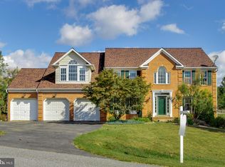 13692 Samhill Dr, Mount Airy, MD 21771