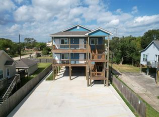 175 W 6th St #A, Kemah, TX 77565