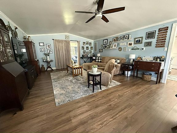 5th image of 1407-81 Middle Rd