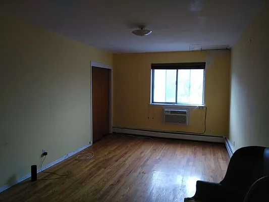 Rented by NYC Living Well Realty LLC | media 17