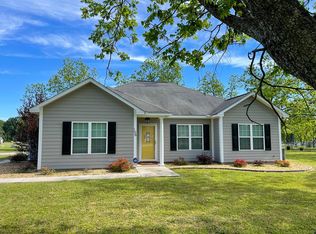 106 Kendal Ln, Leesburg, GA 31763