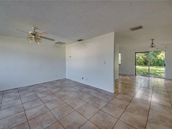 4th image of 1508 SE 21st St