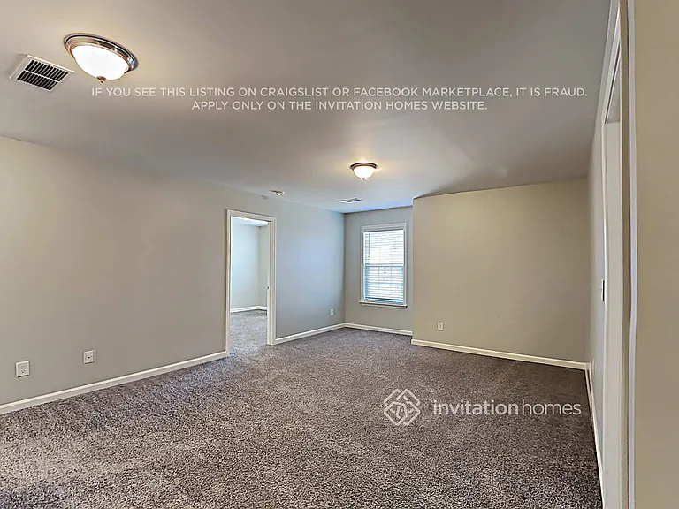 667 Lorimore Pass — Photo 12