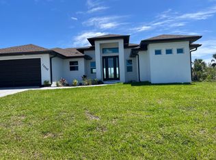 10022 Alvarez St, Port Charlotte, FL 33981